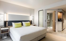 Courtyard By Marriott Paris Creteil